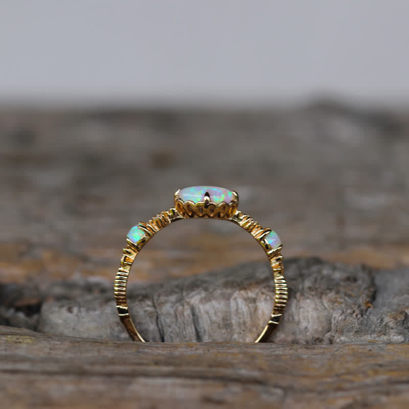Frendorf | "Liebe und Aufrichtigkeit" - Opal Vintage-Ring - Isabella