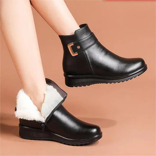 Frendorf | Orthopädische Damenstiefel mit Metallschnalle aus echtem Leder und Wolle