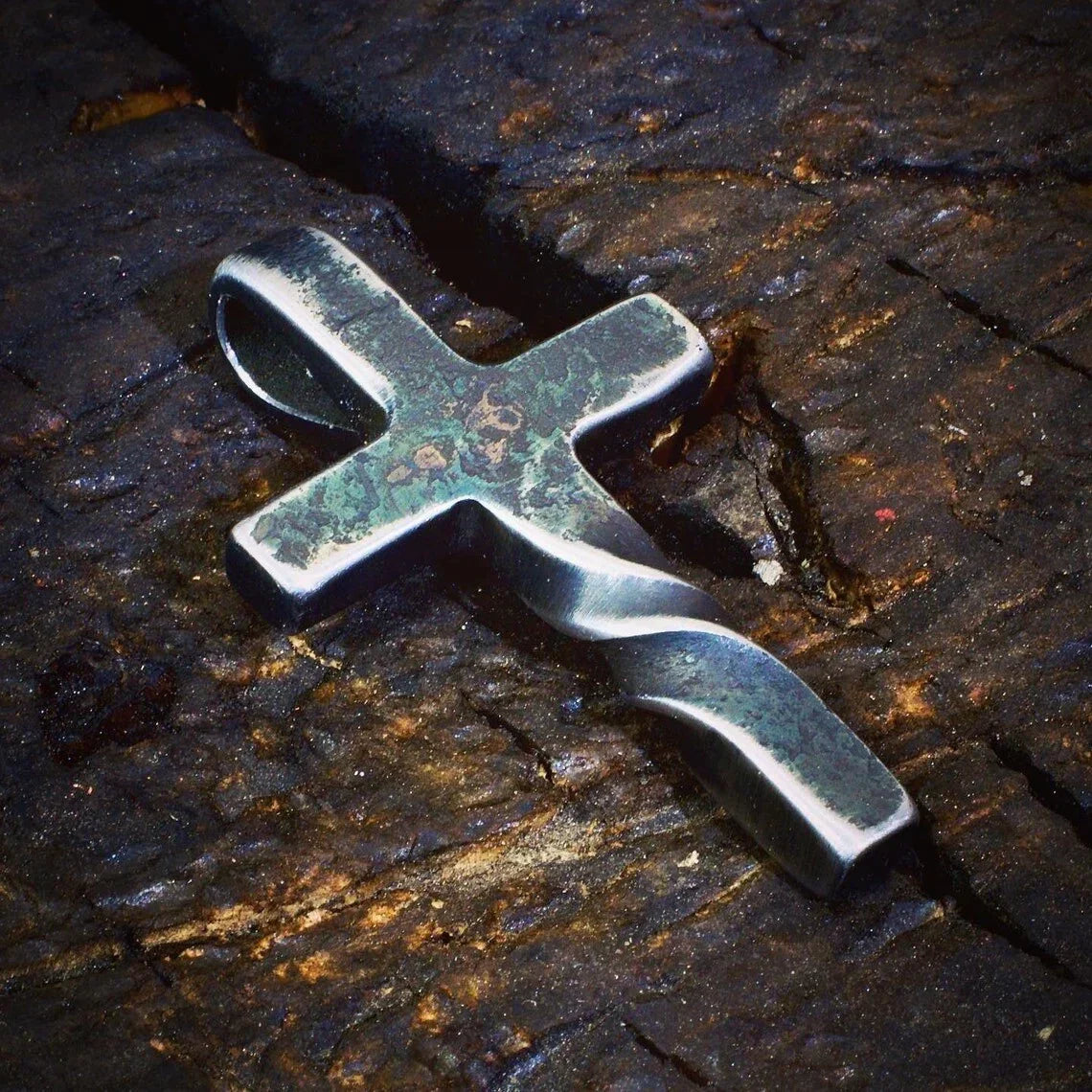 Frendorf | Handgemacht - Kreuz-Halskette