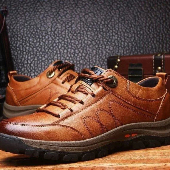Frendorf | Lässige Herrenschuhe mit handgenähter Fußgewölbeunterstützung und rutschfester, atmungsaktiver Sohle