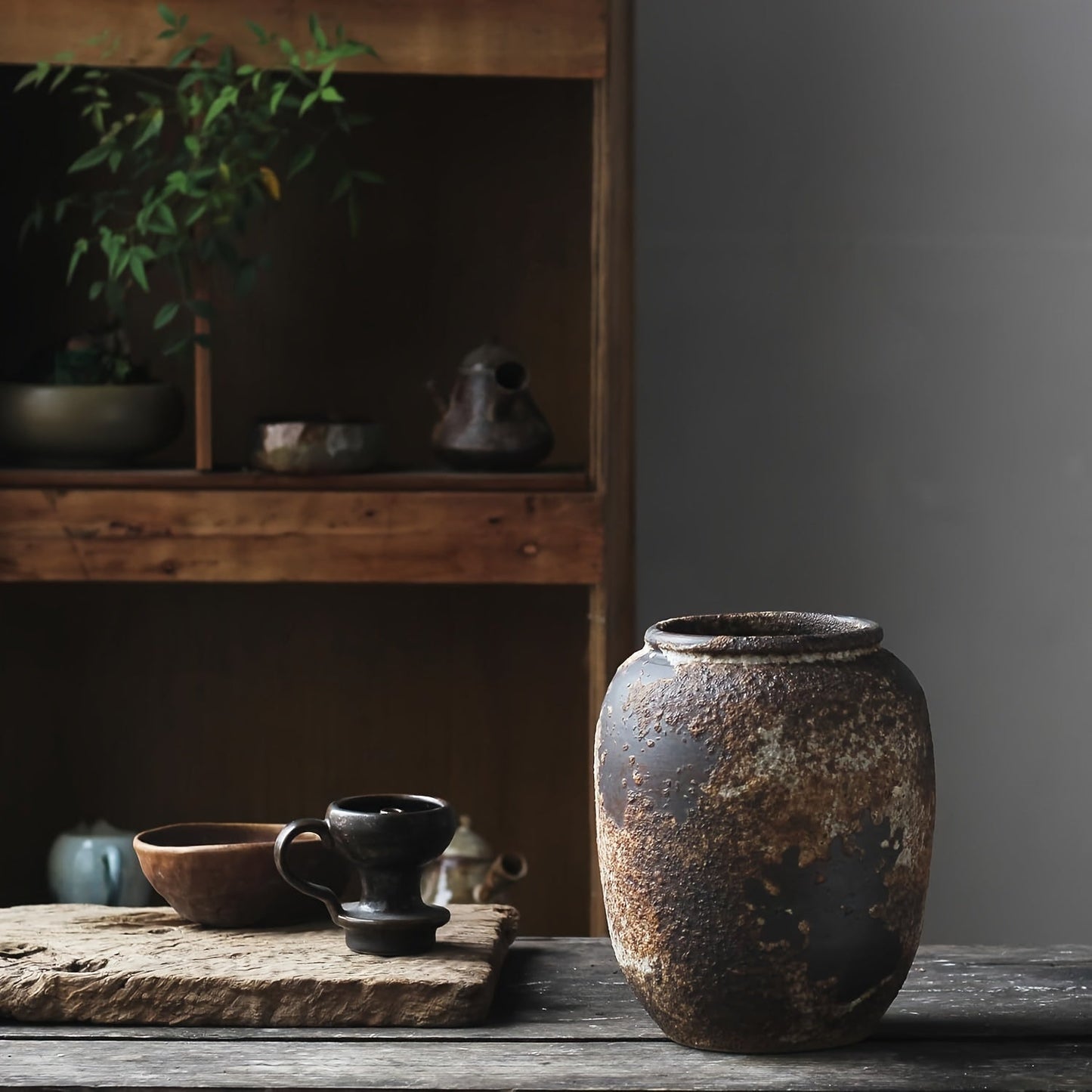 Frendorf | Harvest Bloom Dekorative Vase – Künstlerisches Design mit Texturierter Oberfläche und Fruchtinspirierter Stiele