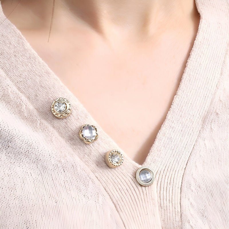 Frendorf | CharmPins - Schmücken Sie Ihre Outfits perfekt!