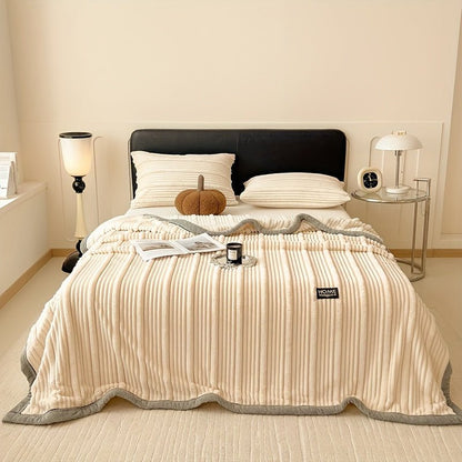Frendorf | Weiche Fleece-Decke zum Kuscheln auf der Couch