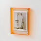 Farbiger transparenter Acrylrahmen für moderne Displays