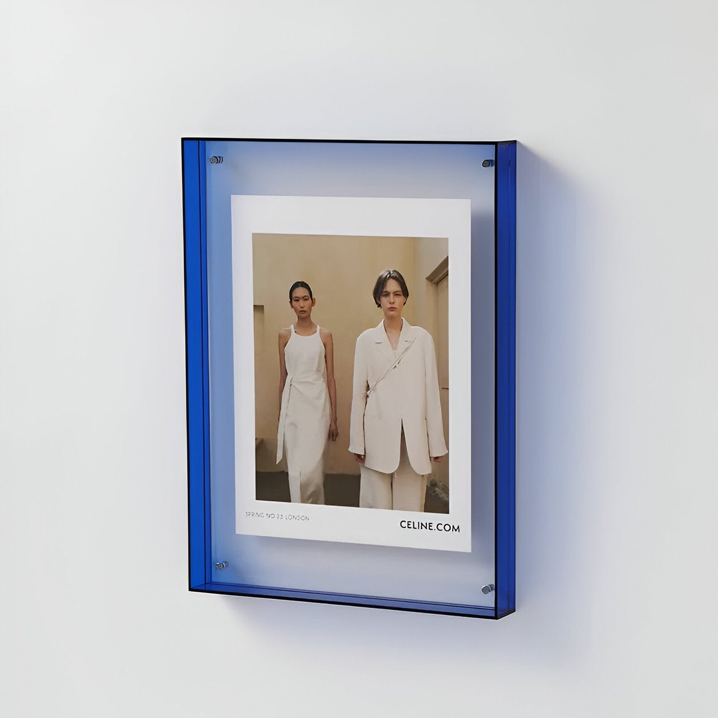 Farbiger transparenter Acrylrahmen für moderne Displays