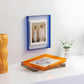 Farbiger transparenter Acrylrahmen für moderne Displays