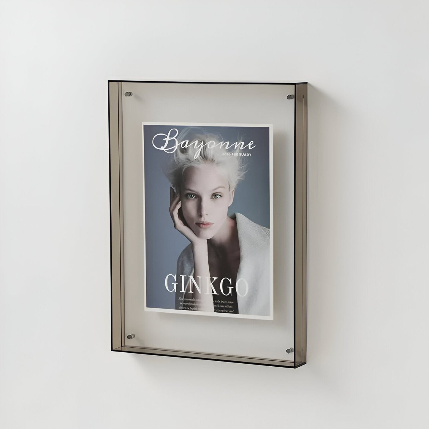 Farbiger transparenter Acrylrahmen für moderne Displays