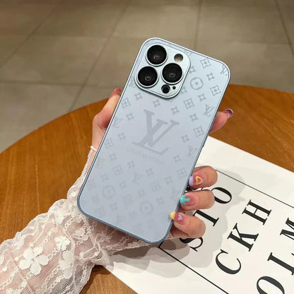 Frendorf | Luxuriöse Louis Vuitton Frosted Matte Hülle für iPhone 13 / 14 / 15 Serie