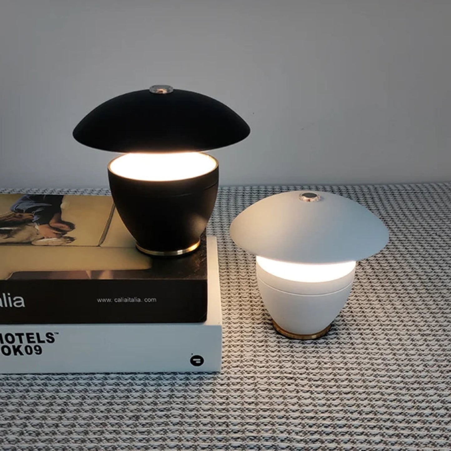 Kompakte kabellose moderne LED-Tischlampe