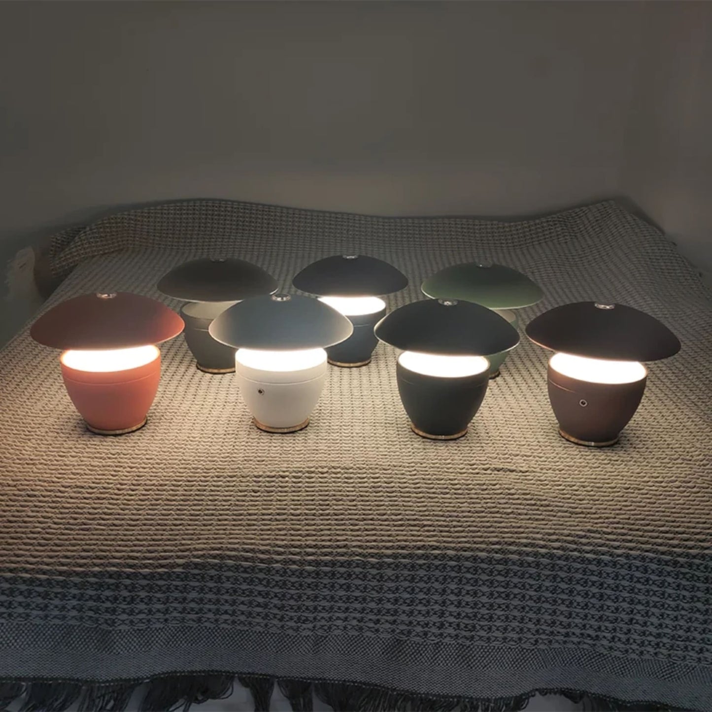 Kompakte kabellose moderne LED-Tischlampe