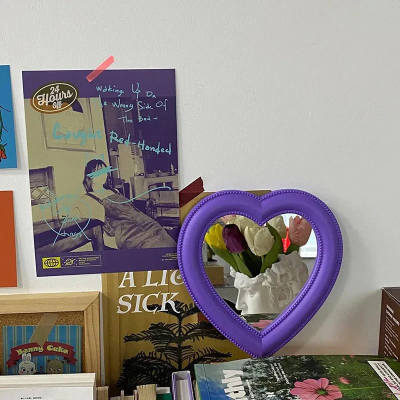 Kreativer Herzförmiger Schminkspiegel