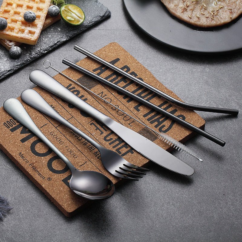Besteckset mit tragbarem Etui