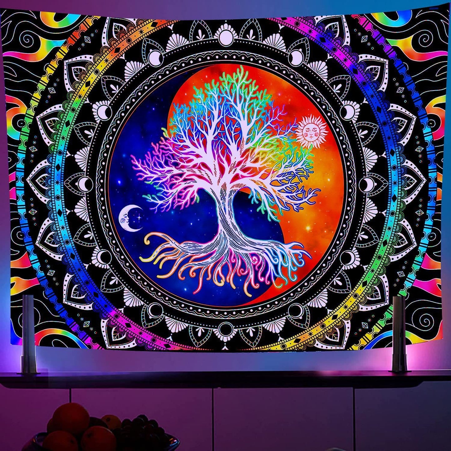 Frendorf Wohnheim Wand Lila Licht Wandbehang