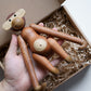 Cheeky Monkey Massivholz Ornament