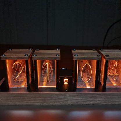 Frendorf Retro Röhrenuhr (Nixie Style) | RGB LED Digitaluhr mit Holzbasis für Einzigartige Innendekoration