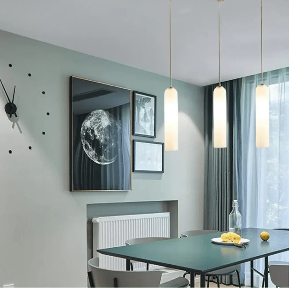 Frendorf | Verwandeln Sie Ihren Raum mit der Loft Radiance Deckenlampe elegant