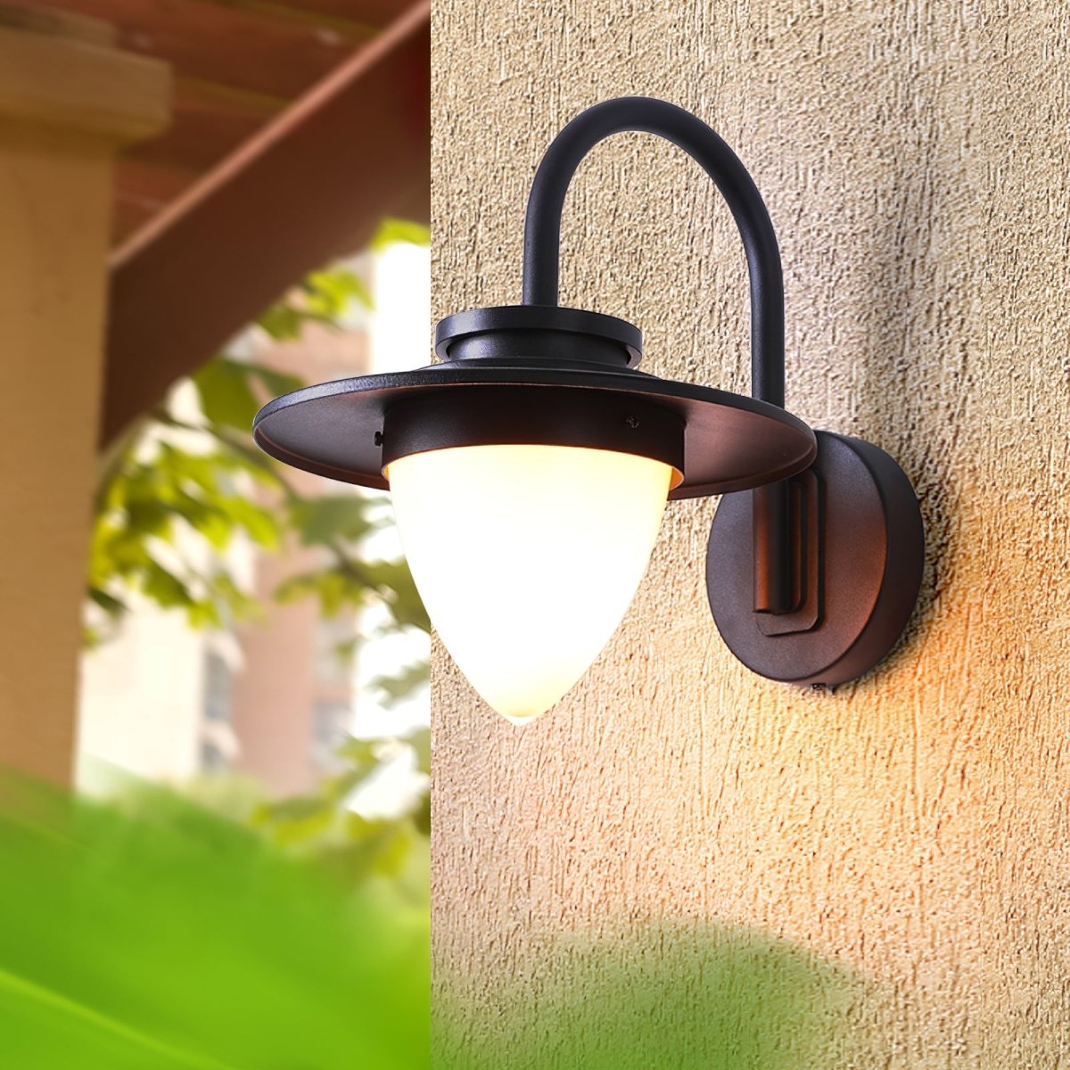 Frendorf | Beleuchten Sie Ihr Äußeres mit der Dennenappel Außenwandleuchte elegant