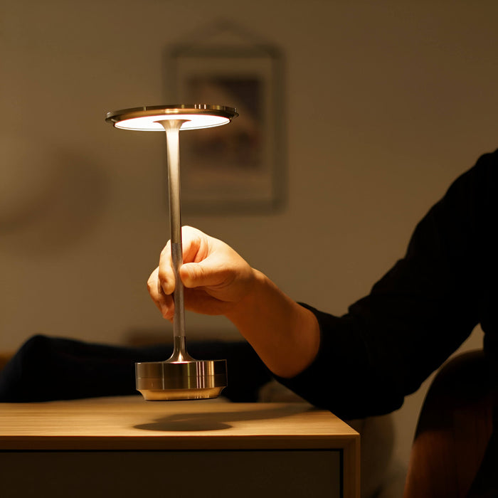 Kabellos | Wiederaufladbare Touch-Control-LED-Tischlampe für elegantes Ambiente Licht