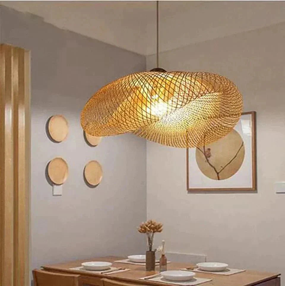 Frendorf | Stilvolle und warme Design Rattan Pendelleuchte
