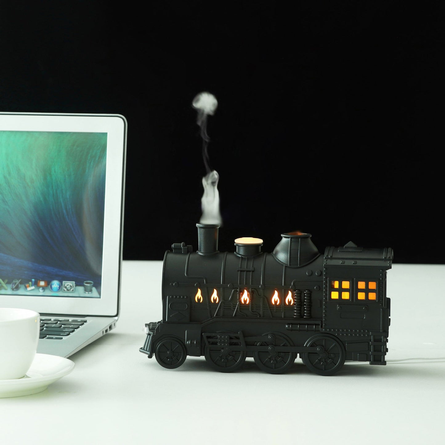 Frendorf | SteamAura Retro Train Öl-Diffuser & Luftbefeuchter | Ätherische Öle | Aromatherapie & Stimmungslicht | USB-Betrieb