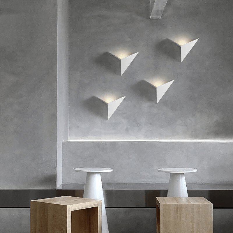 Frendorf | LED-Wandleuchte Dreieck Licht für elegante und moderne Beleuchtung