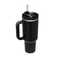 40 Oz Tumbler mit Griff Strohhalm isoliert