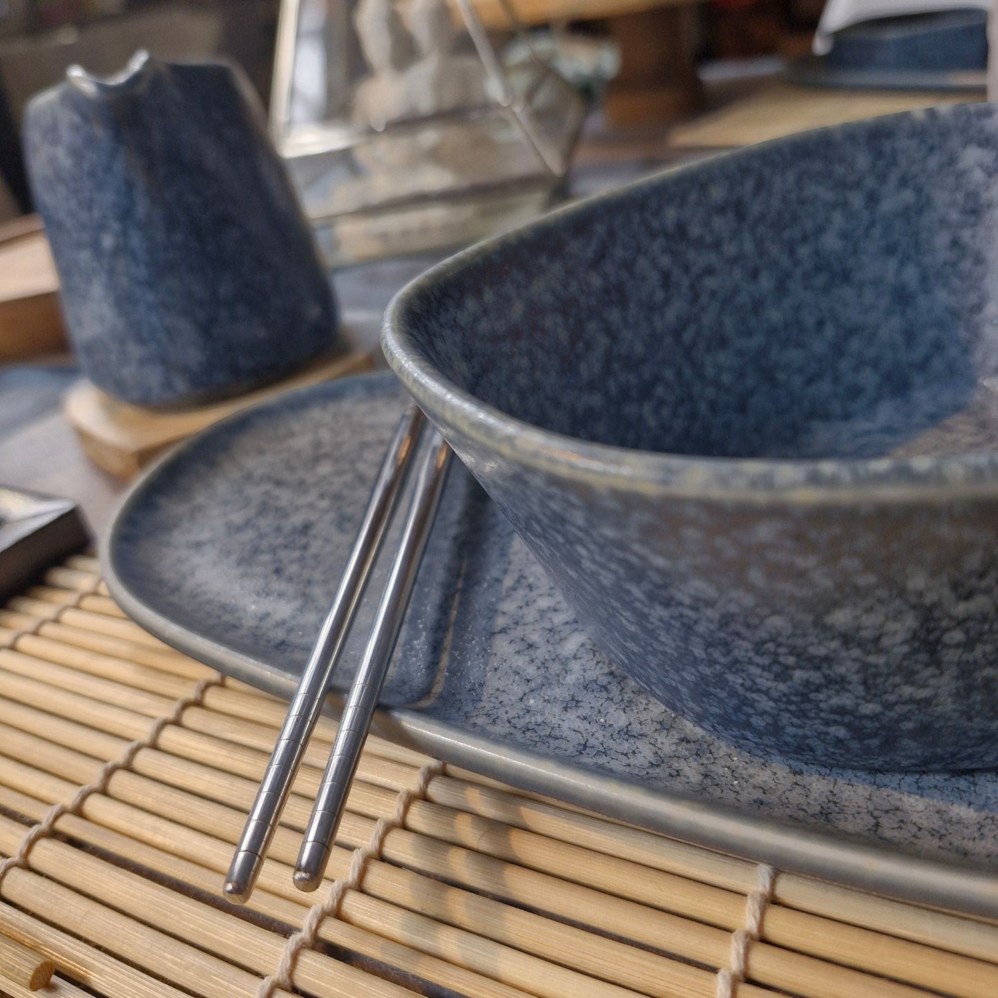 Frendorf | Blaue 10" Yayu unregelmäßige Porzellanplatte Blau