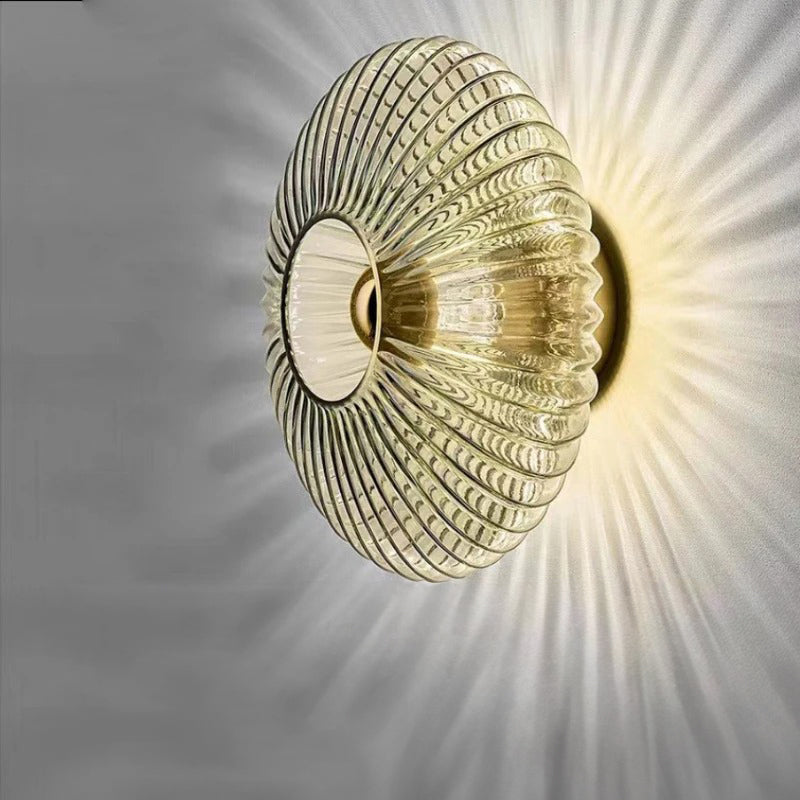 Moderne Wandleuchte aus Glas