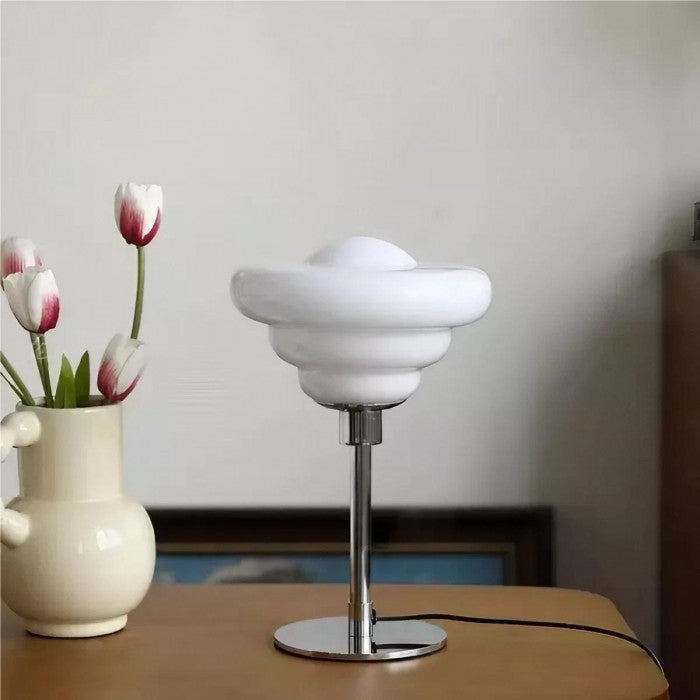 Frendorf | LumaRipple Tischlampe aus strukturiertem Glas
