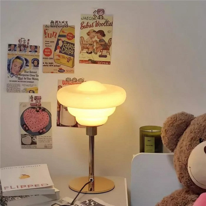 Frendorf | LumaRipple Tischlampe aus strukturiertem Glas