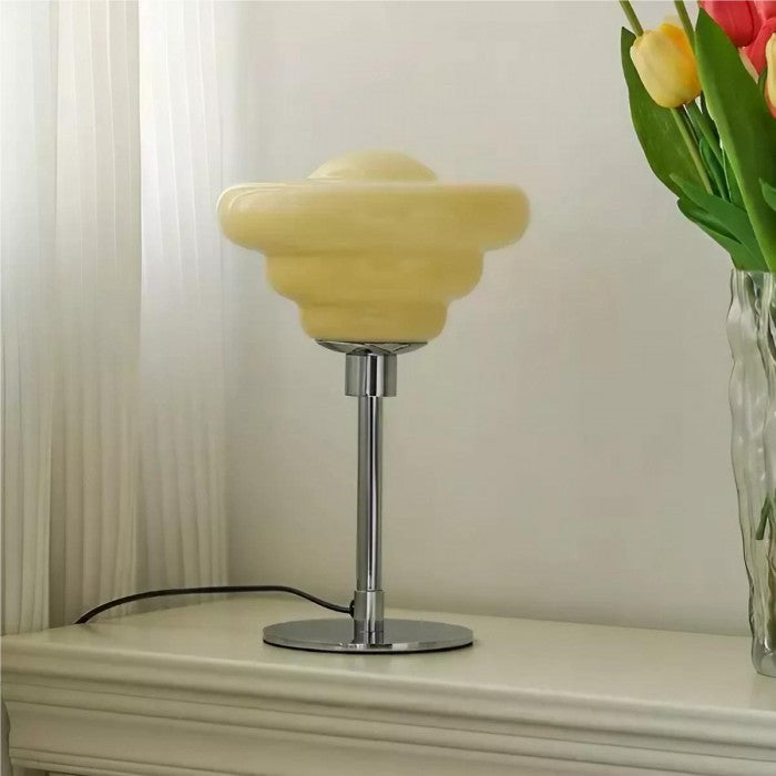Frendorf | LumaRipple Tischlampe aus strukturiertem Glas