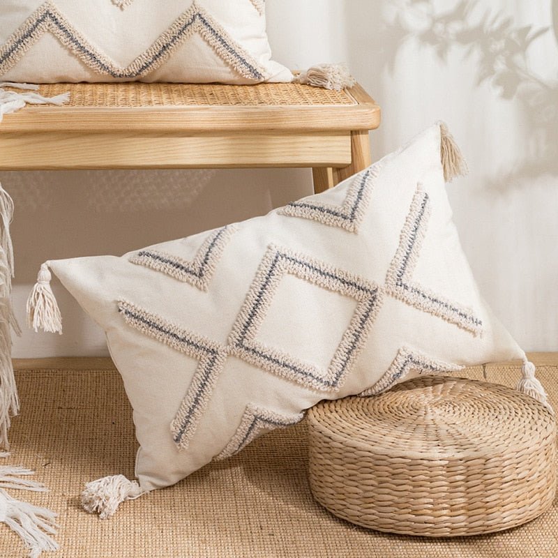 Stickerei Boho Kissenbezug mit Pompon