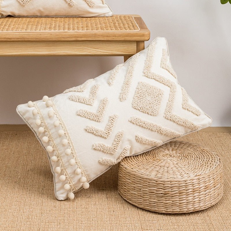 Stickerei Boho Kissenbezug mit Pompon