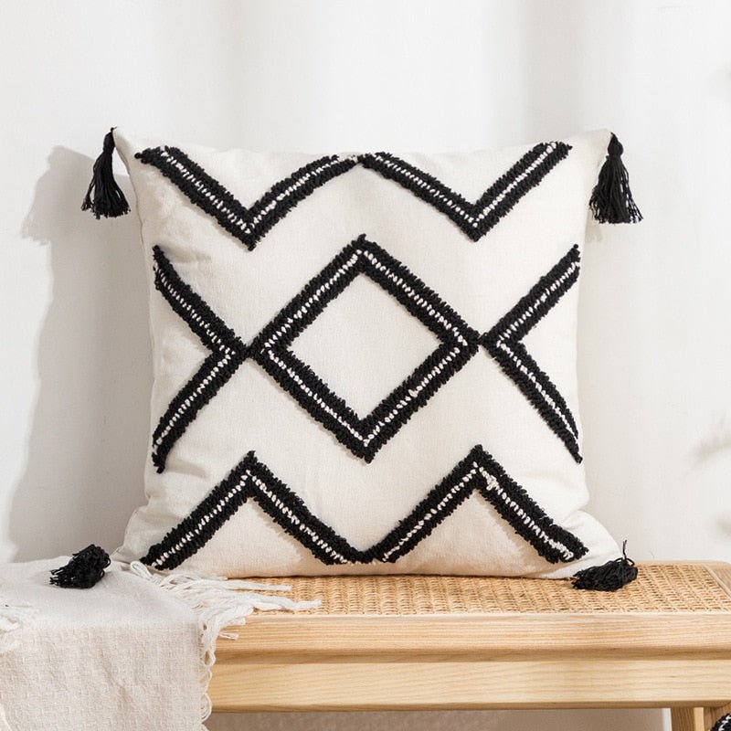 Stickerei Boho Kissenbezug mit Pompon