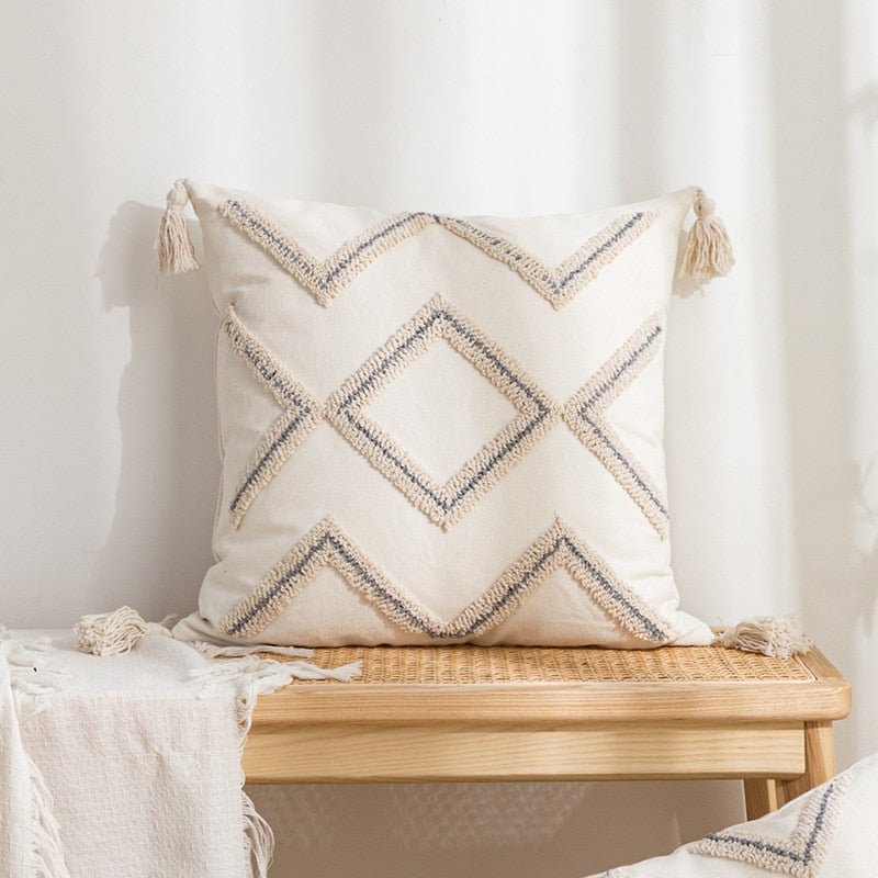 Stickerei Boho Kissenbezug mit Pompon