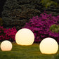 Wetterfestes Kugelförmiges LED Gartenlicht mit 16 Farben und Fernbedienung - Perfekt für Garten, Veranda & Party