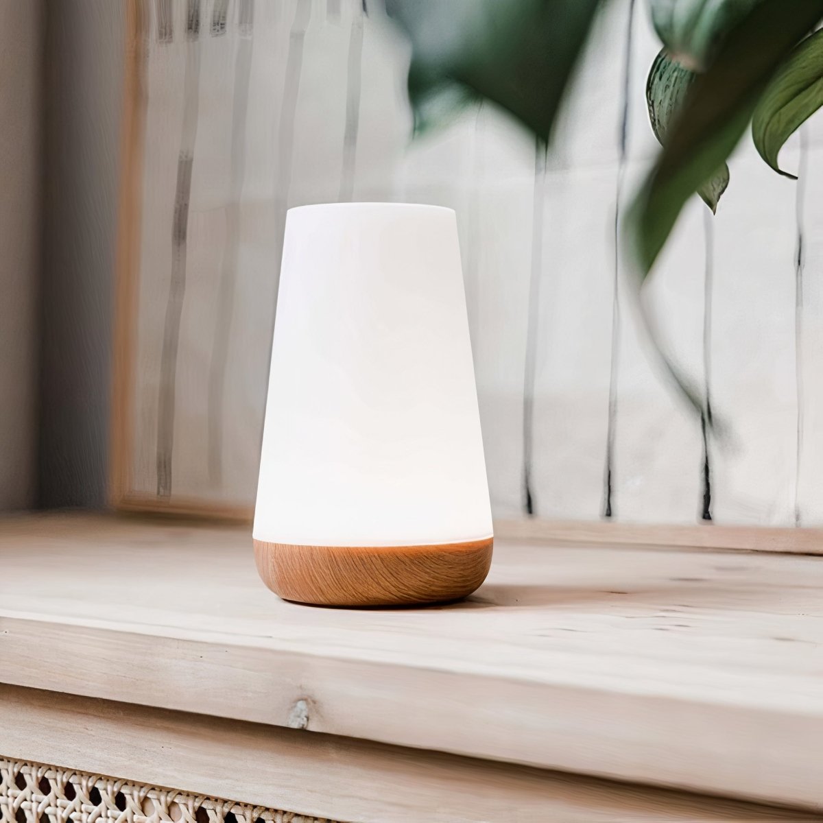 Enlight - Elegante Touch Nachttischlampe mit Farben