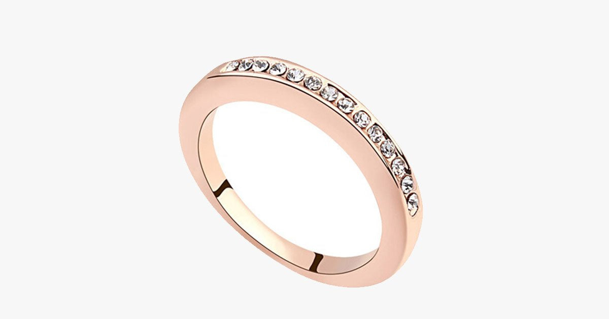 Frendorf | 18K Roségold Simulierte Diamant Ring Eternity Bands für Frauen in 4 Größen – Fügen Sie einen Hauch von Glamour zu Ihrer Hand hinzu
