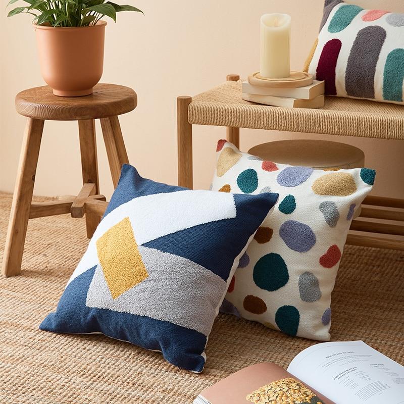 Frendorf | BohoStitch Abstrakte Kissenbezüge | Bestickte Boho-Formen | Dekoration für Wohnzimmer & Schlafzimmer