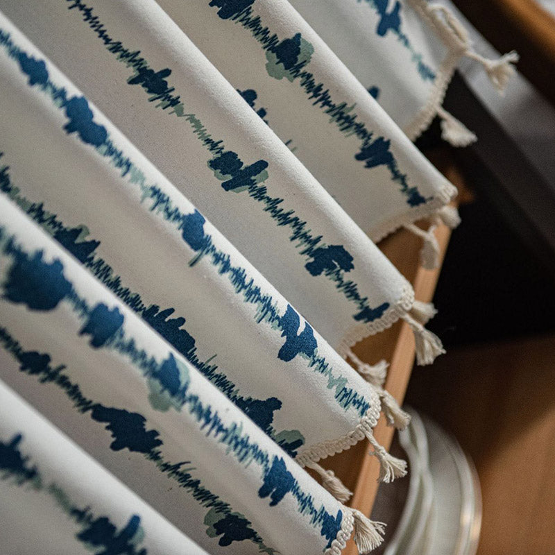 Blaue EKG Quasten Schrank Vorhang