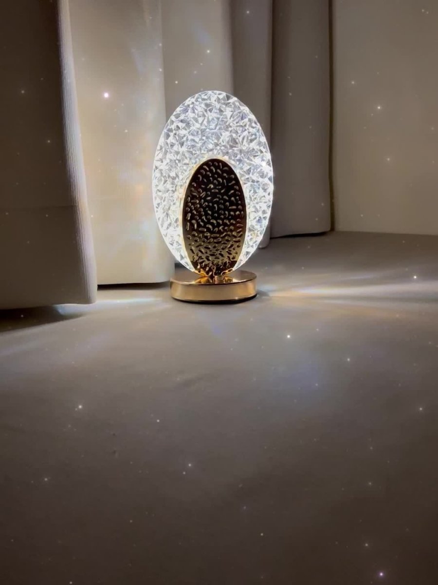Frendorf | Tischlampe mit Pfauenfederdesign für eine warme Eleganz
