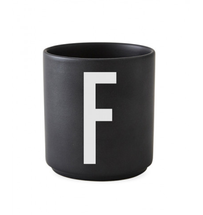 Frendorf | Personalisierter A-Z Becher Porzellan klassisch von Design Letters!