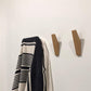Scandi Set aus 6 Holzkleiderhaken