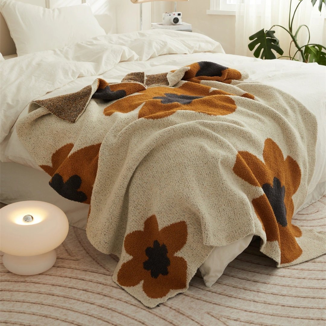 Frendorf | Eleganz und Wärme für Ihr Zuhause mit der weichen Blumen-Decke