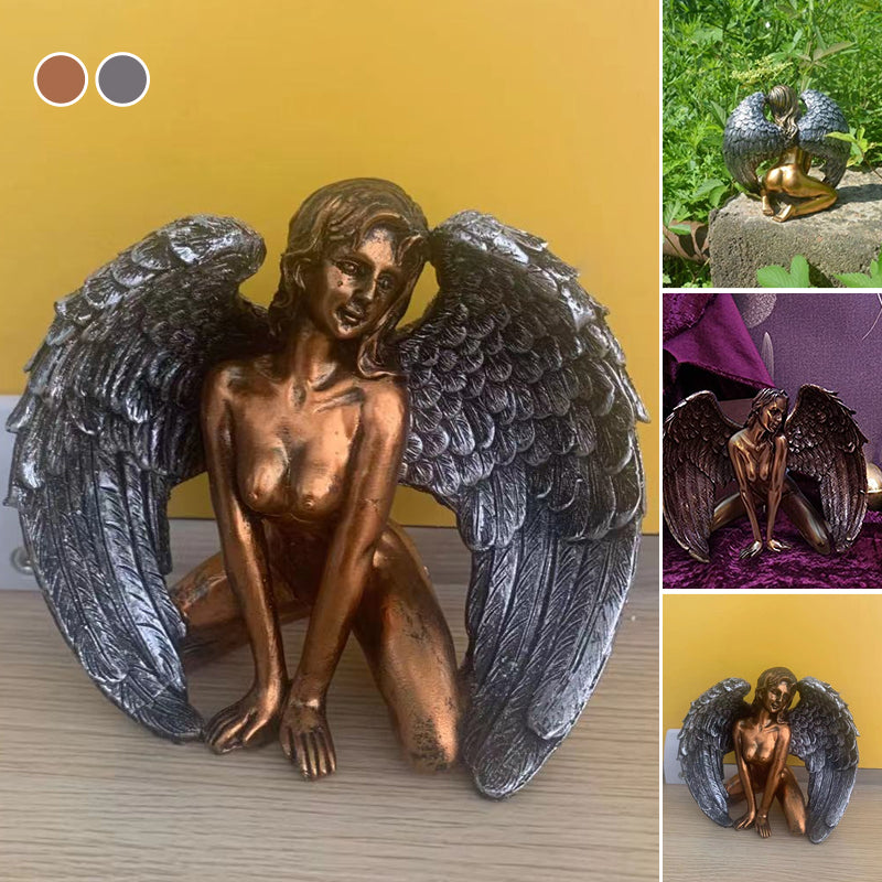 Frendorf | Art Angel Weiblich Frau Flügel Knien Umhang Hut
