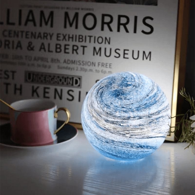 Mondlampe - Lunara - Kreative Nachtlampe - Sockel aus Buche - Glasdeckel
