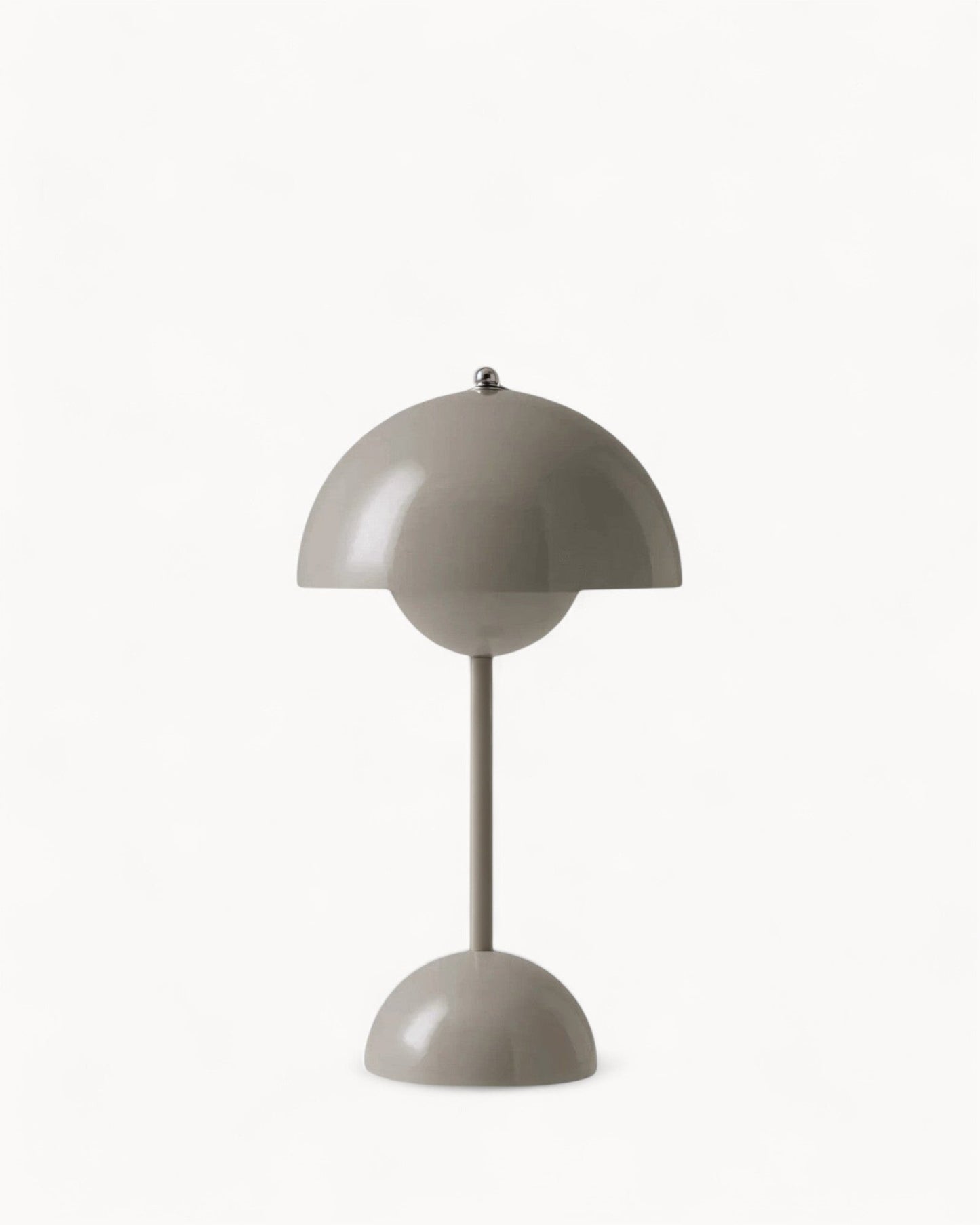 NordLight – LED Tischlampe skandinavisches Design, dimmbar und nachhaltig in Metall