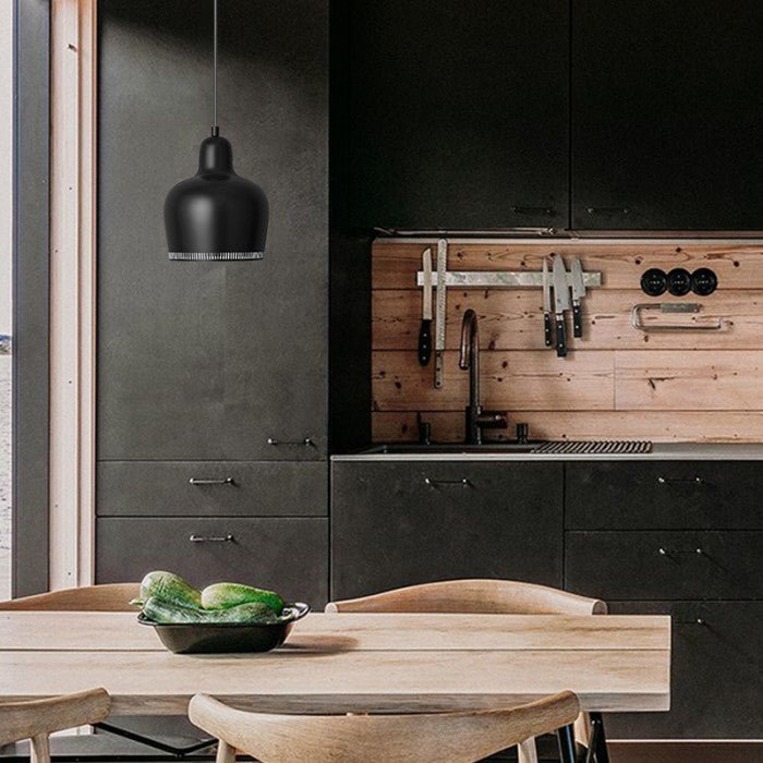 Frendorf | Beleuchten Sie Ihren Raum mit der eleganten goldenen Glockenform-Pendelleuchte