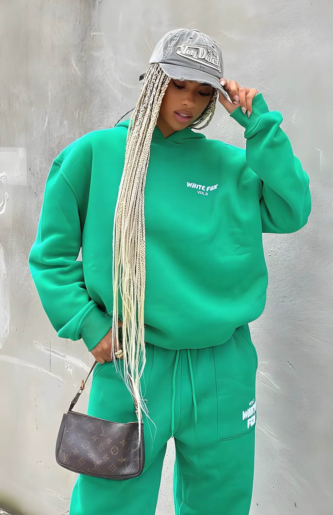 Frendorf | White Fox Hoodie Set