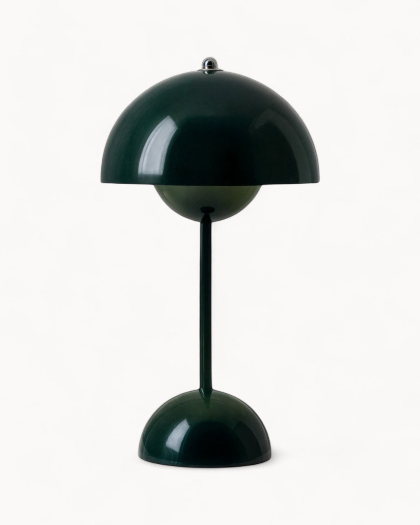 NordLight – LED Tischlampe skandinavisches Design, dimmbar und nachhaltig in Metall
